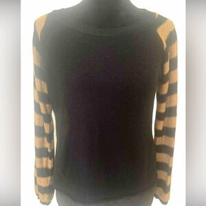 Women’s Absolutely creative size L black and tan sheer knit sweater.